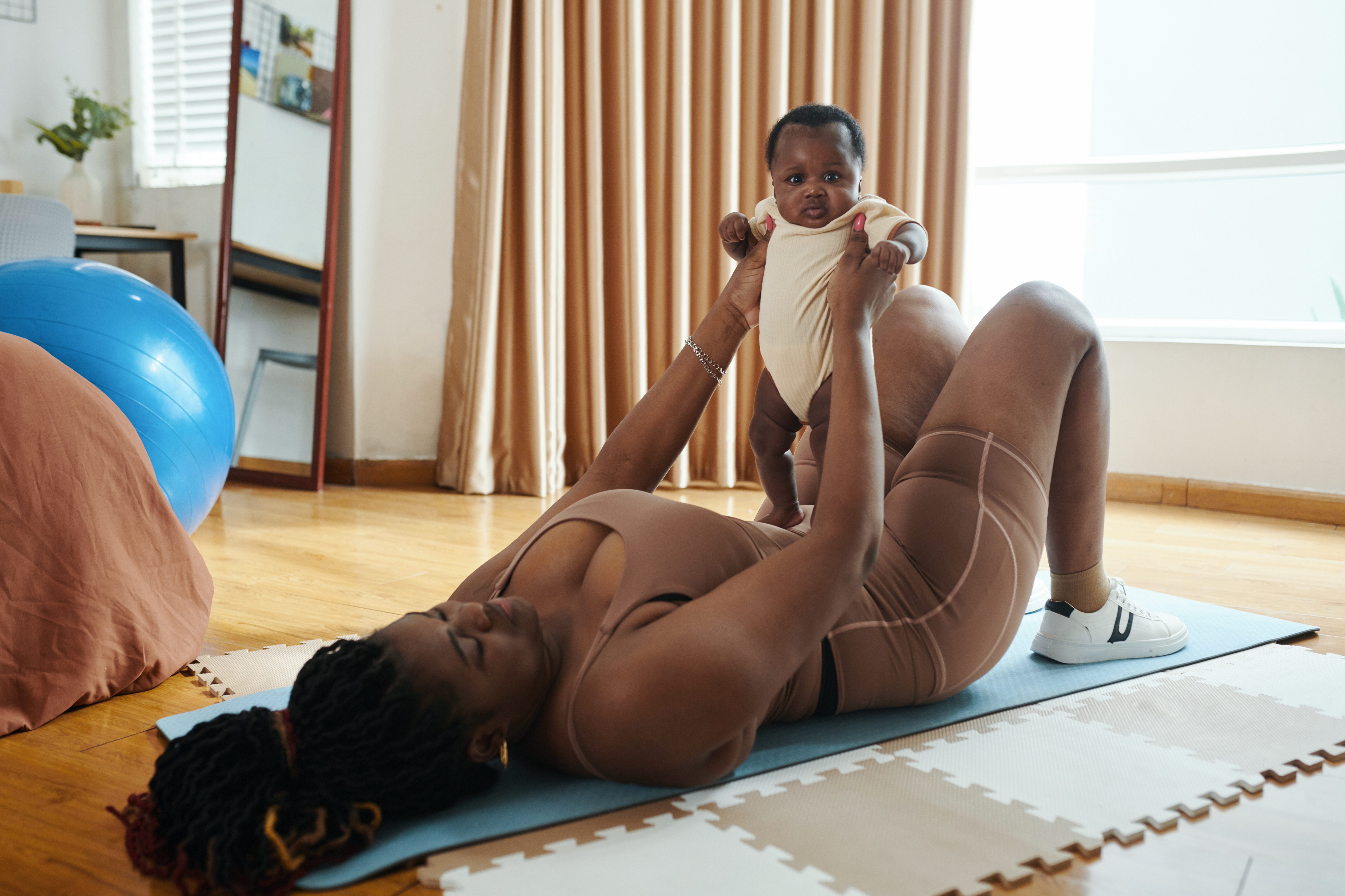 mother and infant bonding during gentle exercise a 2026 01 07 07 11 07 utc